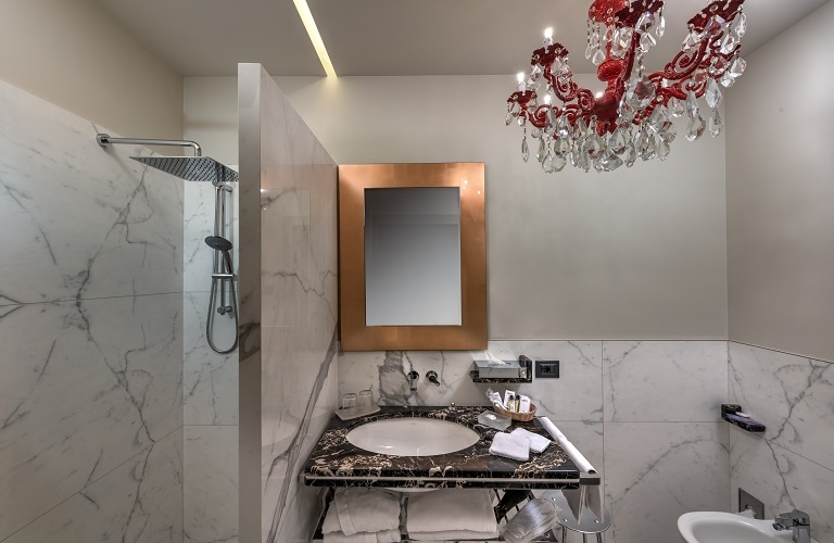 Luxury apartments  Art Hotel Commercianti Bologna