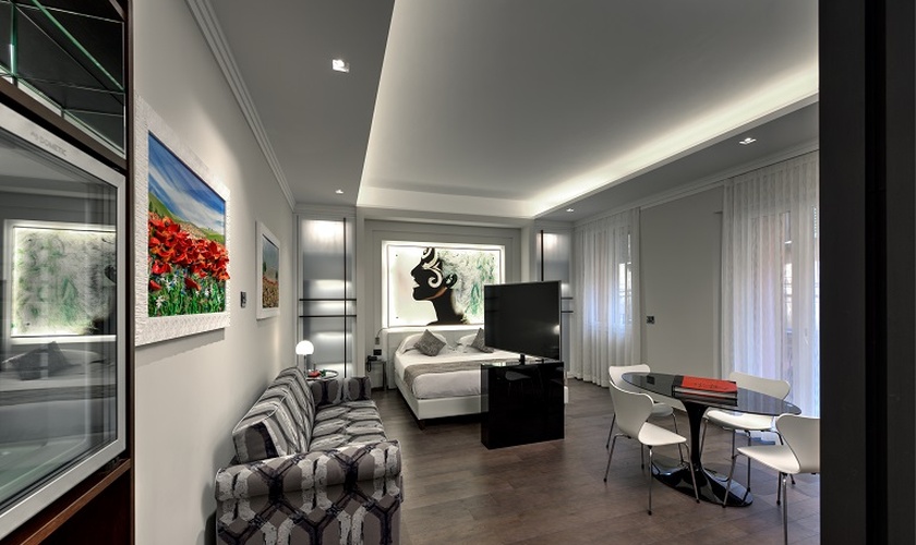 Luxury apartments  Art Hotel Commercianti Bologna