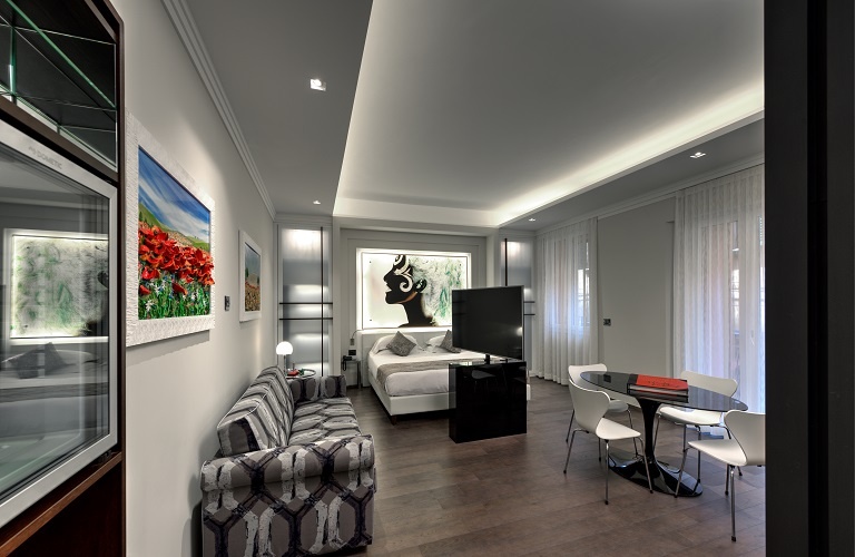 Luxury apartments  Art Hotel Commercianti Bologna