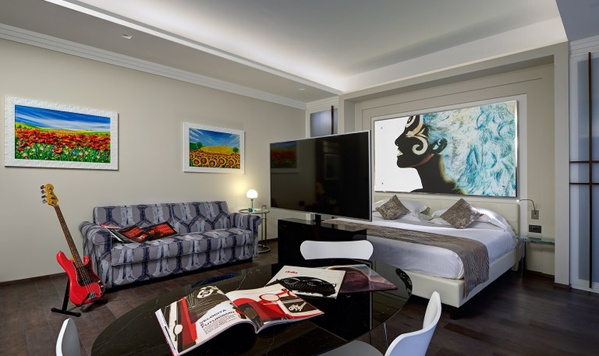 Luxury apartments  Art Hotel Commercianti Bologna